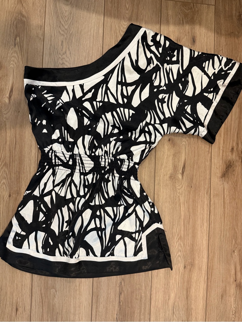 Black & White Abstract Off-Shoulder Top